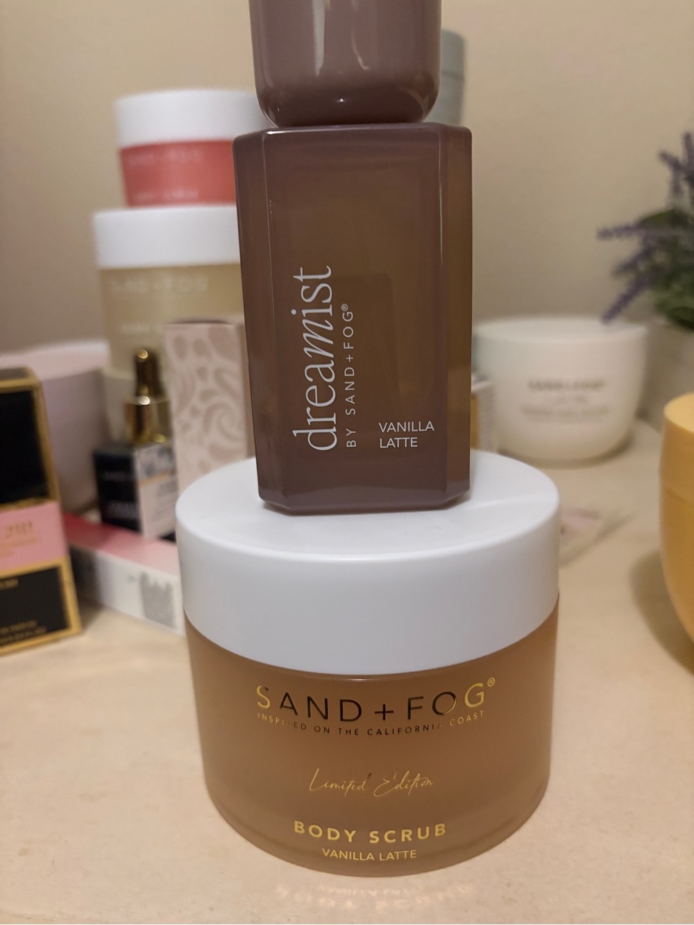 SAND+FOG Vanilla Latte Body Scrub and Dreamist